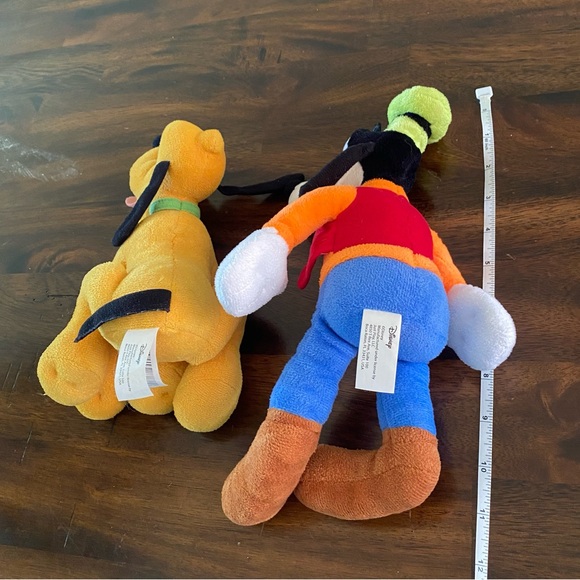 Disney Best Friends Goofy and Pluto Plush Set - Picture 6 of 6